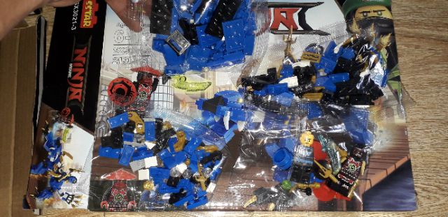 Lắp ráp Lego Ninja Movie Rồng 3021 có trên 200 chi tiết bằng nhựa