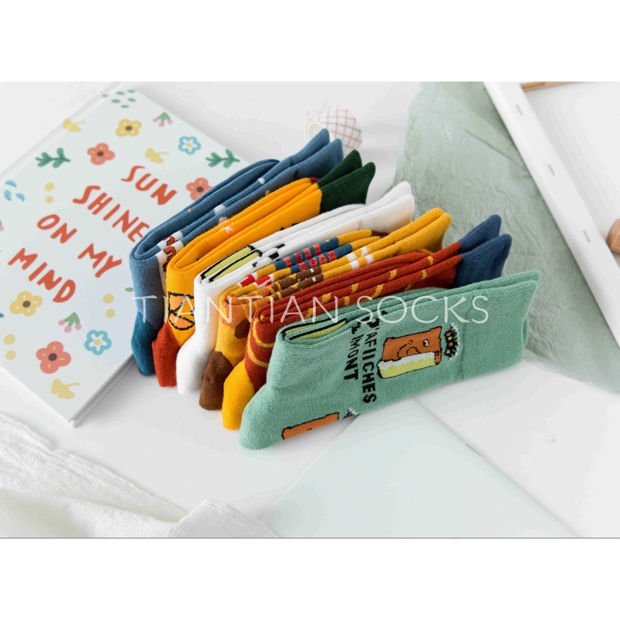 TIANTIAN T022 Tất vớ nữ  cổ cao In họa tiết Graffiti phong cách Hàn Quốc