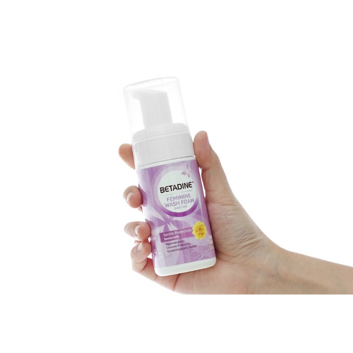 Bọt vệ sinh phụ nữ Betadine Gentle Protection Immortelle chai 100ml