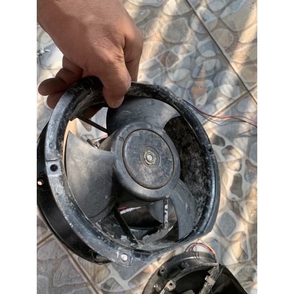 Quạt delta 48v 0.53A tròn 15cm