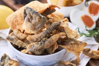 Da Cá Lắc Trứng Muối hộp  300gram