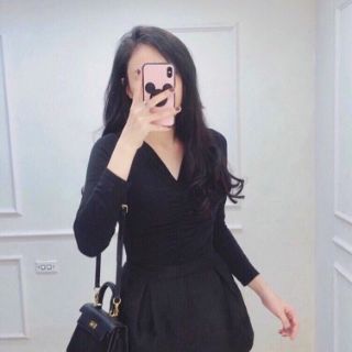 Áo dúm ngực cổ tim dài tay