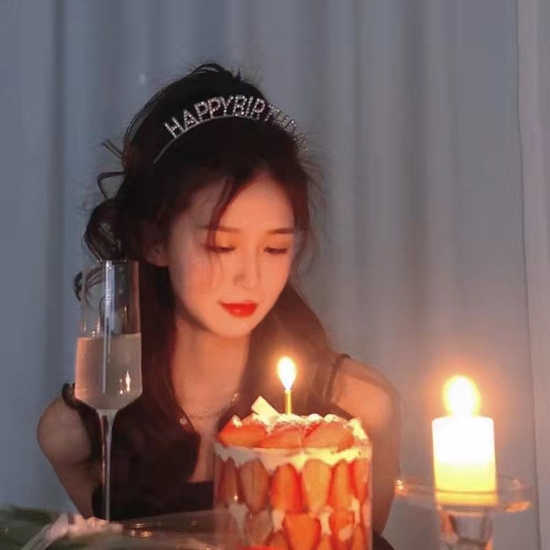Cài tóc đính đá lấp lánh dễ thương cho bé gái