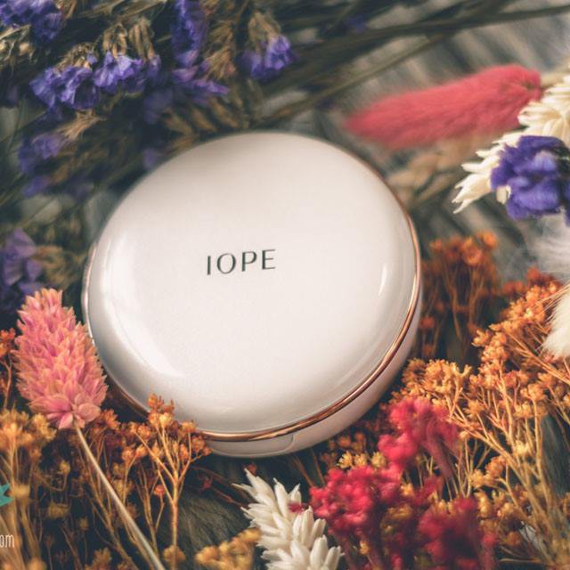 Phấn Iope Air Cushion Intense Cover