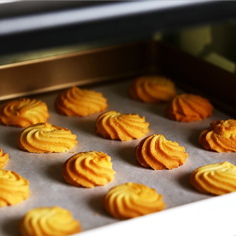 Cuộn giấy nến không thấm dầu lót bánh nướng tiện lợi