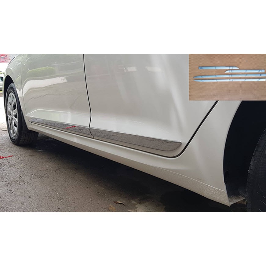 Nẹp sườn mạ crom xe Hyundai Accent 2018-2019