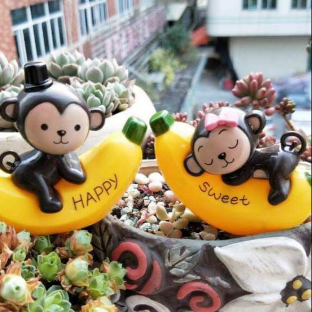 Cặp khỉ ôm chuối trang trí bánh kem