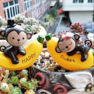 Cặp khỉ ôm chuối trang trí bánh kem