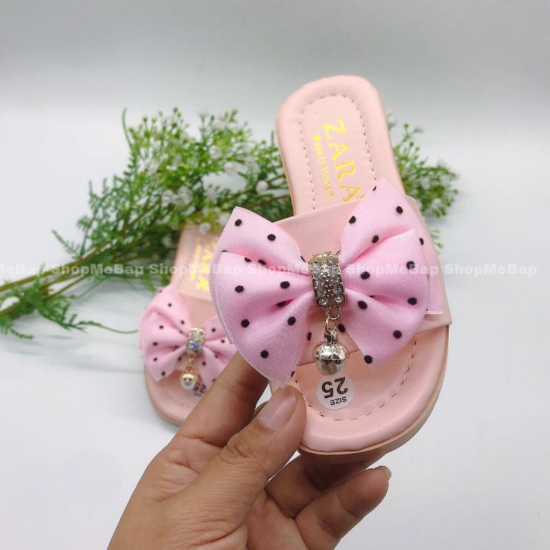 Dép kiểu đính nơ đẹp xuất sắc cho bé gái từ 3 tới 14 tuổi