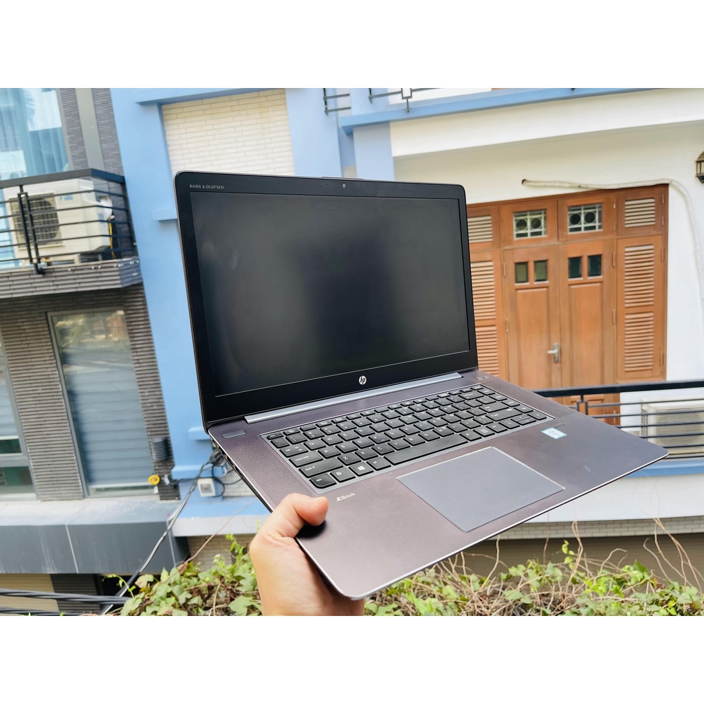 (Máy trạm đồ họa siêu mỏng)HP ZBook Studio G3 core i7 6700hq,ram 8g,ssd 256g,vga m1000m-4G;laptop cũ chơi game và đồ họa