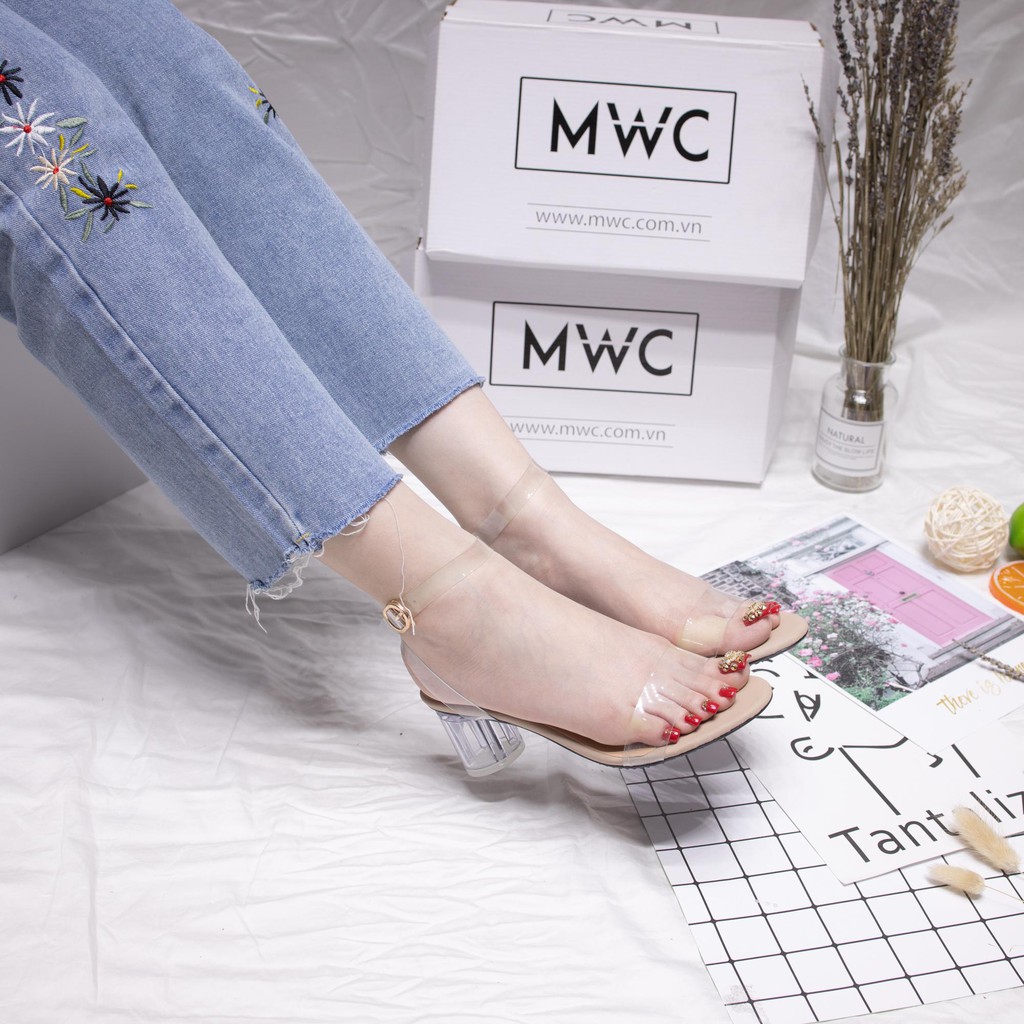Giày Cao Gót Mũi Tròn MWC Quai Trong Sang Chảnh 2 Màu Đen Trắng NUCG - 3740