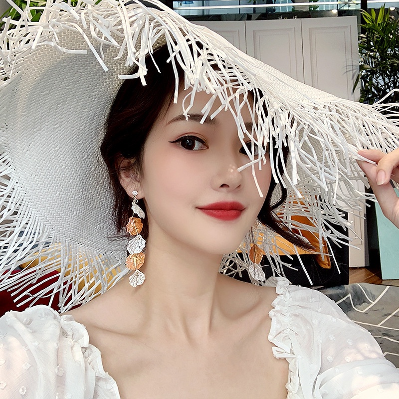 Bông Tai Hình Cánh Hoa Tua Rua Bằng Acrylic Phong Cách Hàn Quốc