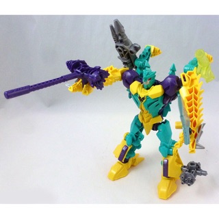 Robot Biến Hình Transformer Twinstrike Predacon