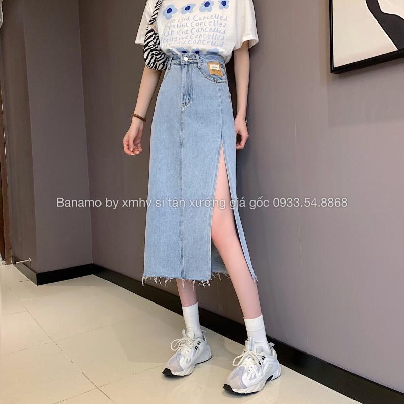 Chân váy jean xẻ đùi  Banamo Fashion chân váy bò xẻ tà dáng dài cạp cao phong cách Ulzzang 564