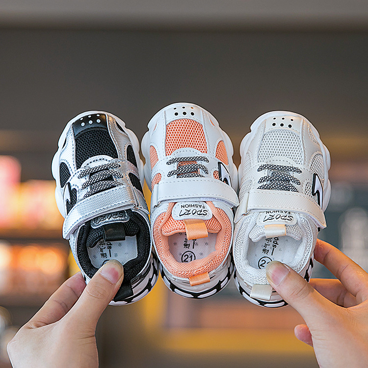 Giày thể thao đế mềm chống trượt theo phong cách Hàn Quốc dành cho bé