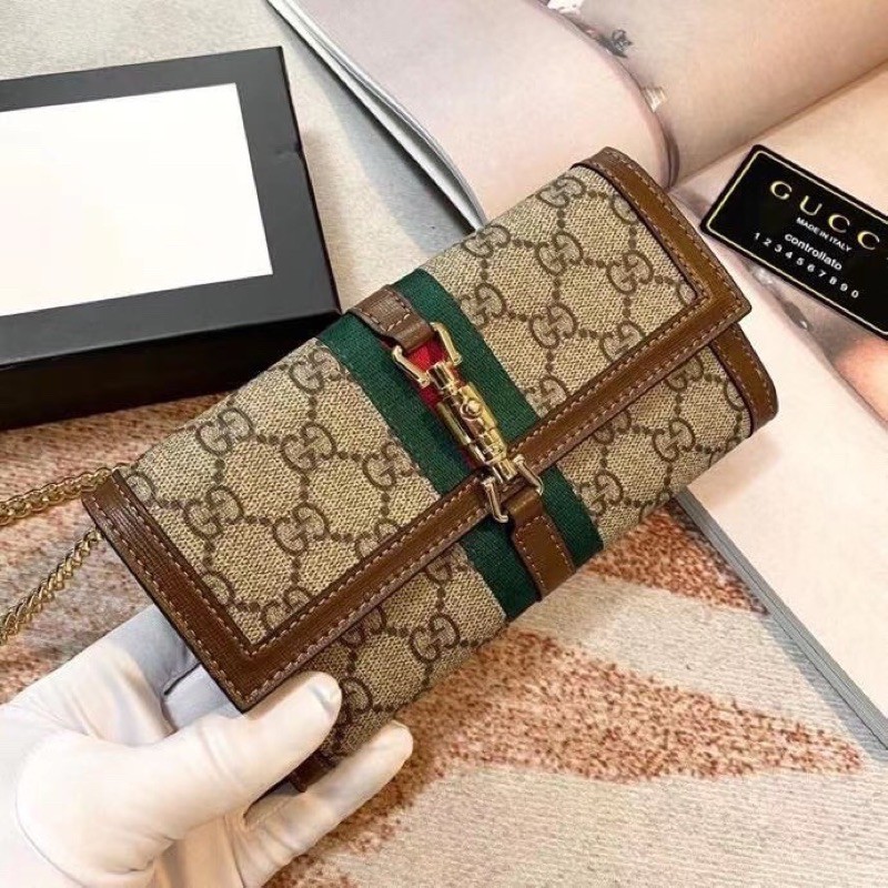 Túi đeo chéo hoặc ví cầm tay Gucci GG da thật cao cấp