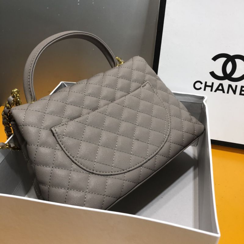 Túi sách cao cấp.