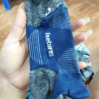 Tất Feetures