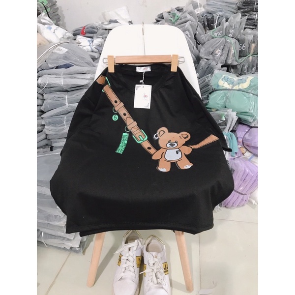Áo cotton tay lỡ dáng rộng unisex túi gấu đeo chéo