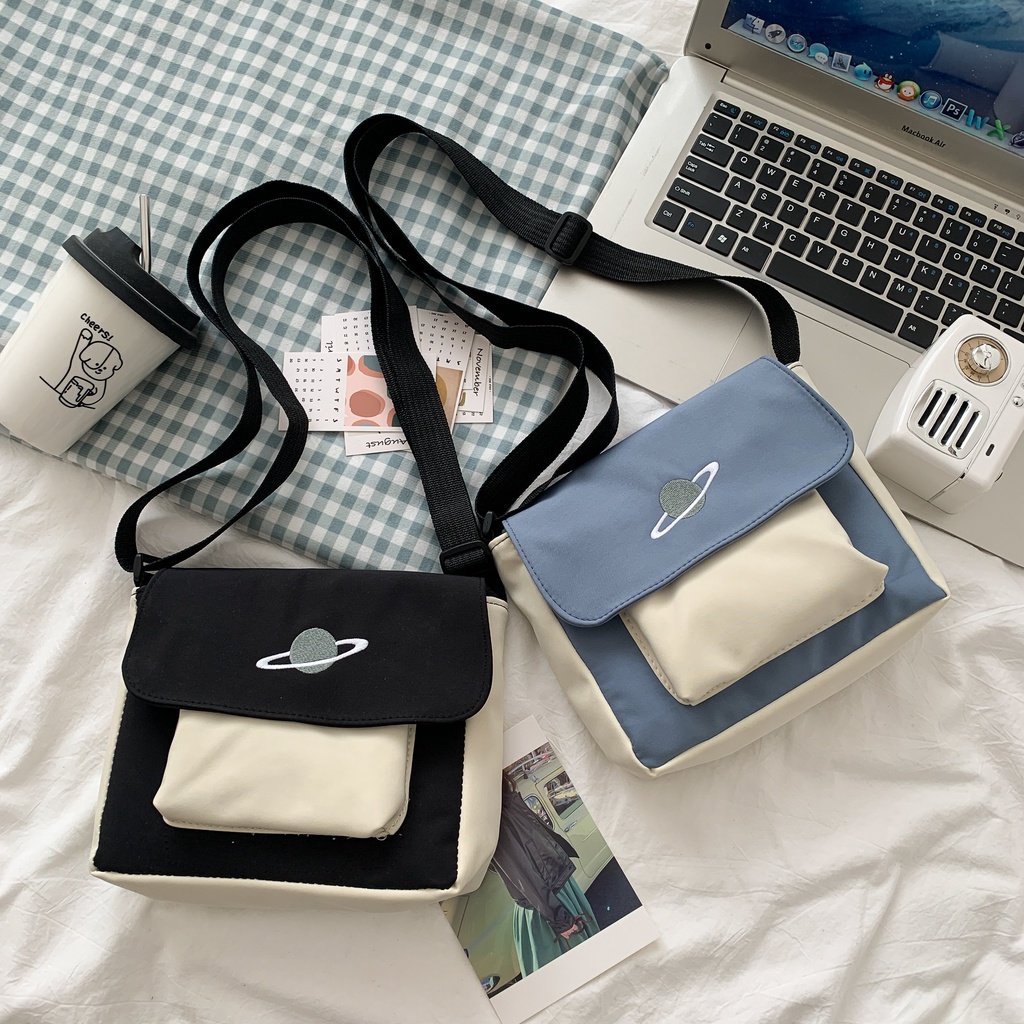 Túi đeo chéo nam nữ đi chơi phong cách Ulzzang Hàn Quốc thêu hành tinh
