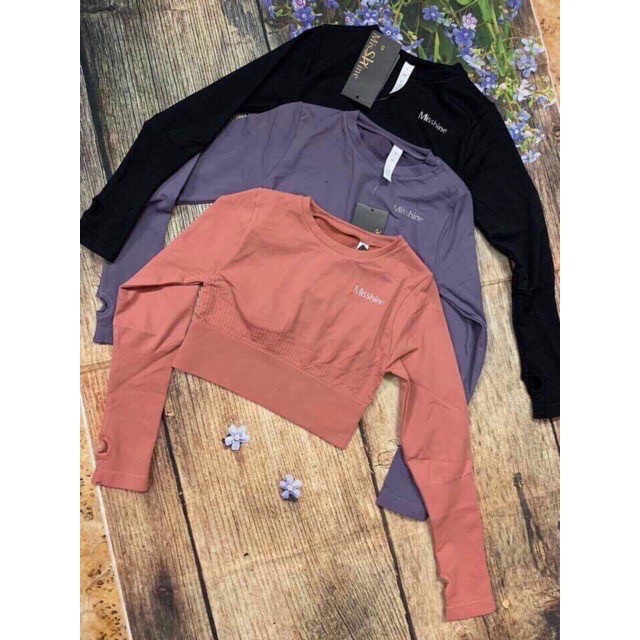 Áo Croptop Tay Dài Xỏ Ngón In Chữ, Áo Thun Ôm Tay Ngắn Thể Thao Nữ Ba Màu - OA011