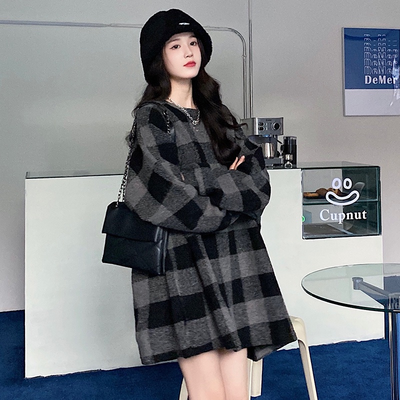 Áo sweater nữ tay dài dáng rộng kẻ sọc caro phong cách Hàn Quốc mới
 | BigBuy360 - bigbuy360.vn