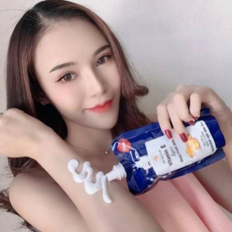 Kem vitamin E dưỡng ẩm da kiềm dầu 250ml