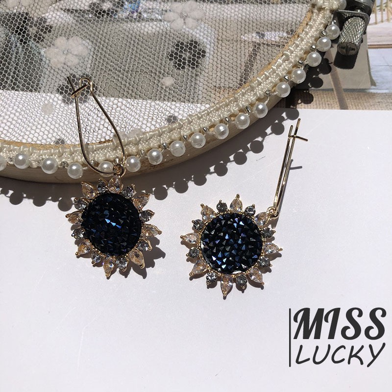 Khuyên tai nữ kiểu dáng hoa phong cách hoàng gia thời trang cá tính