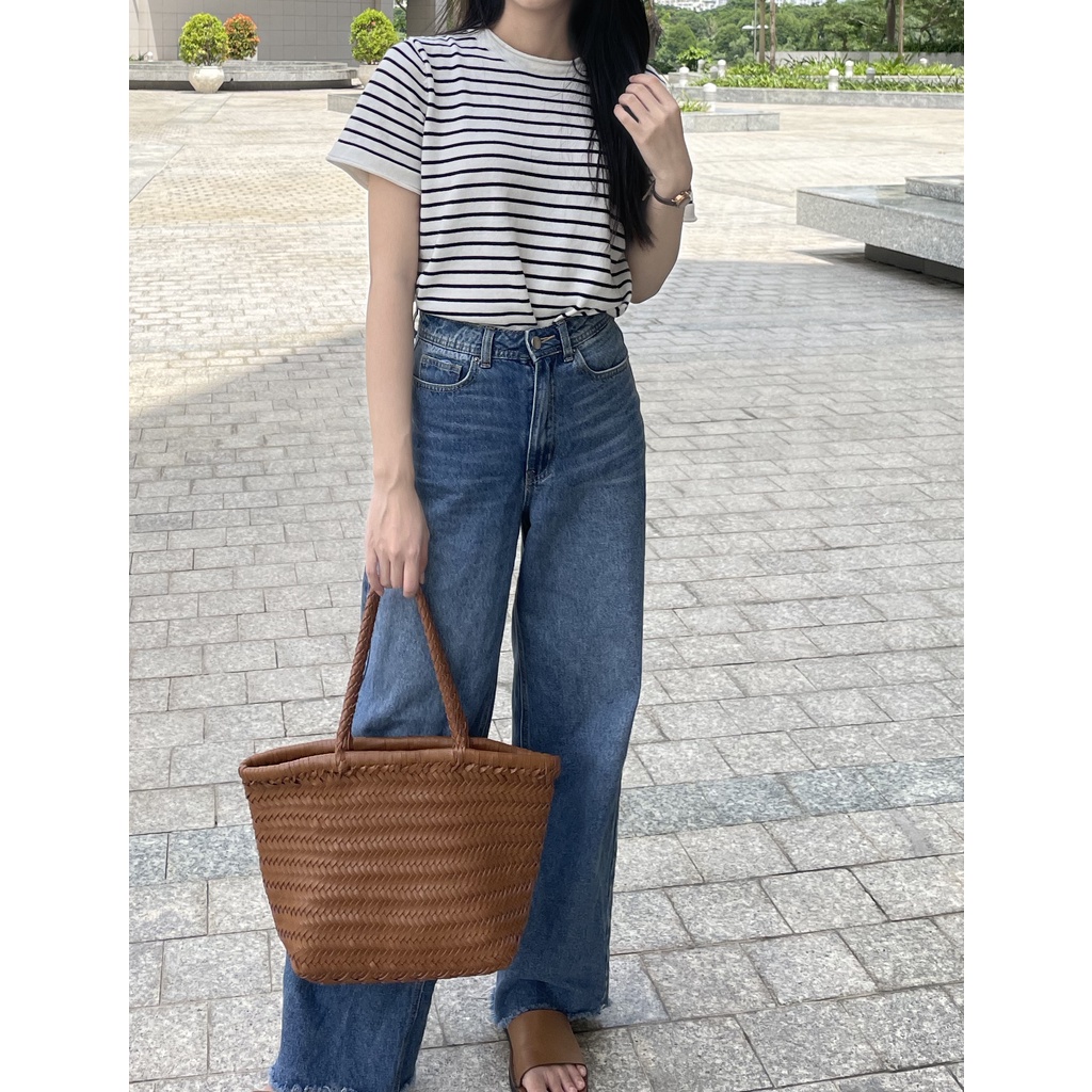 𝐒𝐭𝐫𝐢𝐩𝐩𝐞𝐝 𝐓𝐨𝐩 - Áo Len Dệt Sọc Kẻ Ngang - The J Studio