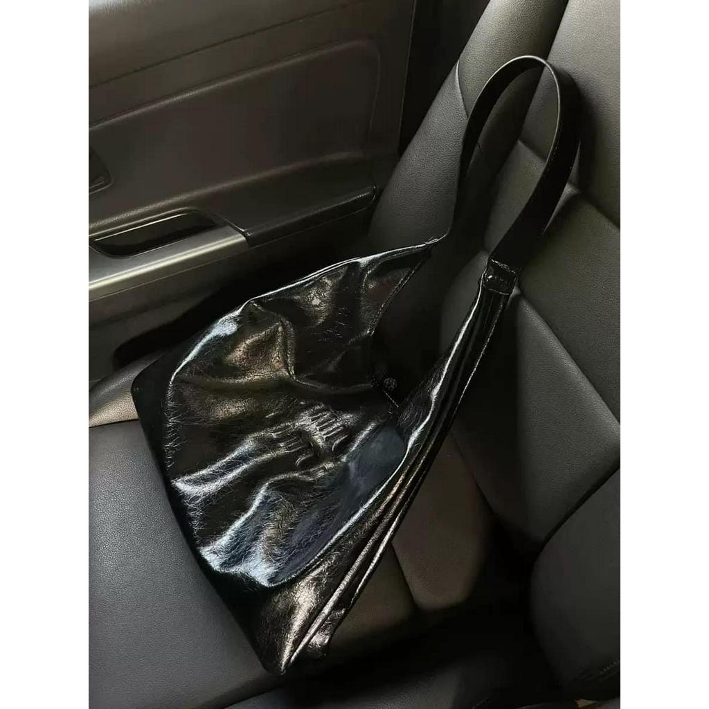 Túi da bigsize Miumiu