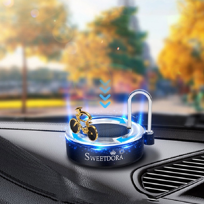 Máy Khuếch Tán Năng Lượng Mặt Trời Xoay Được Cho Xe Hơi SUV