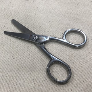 Kéo cắt chỉ hiệu Pin xịn