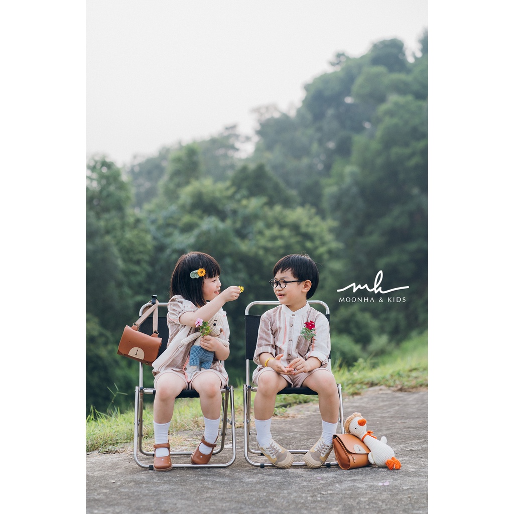 Áo sơ mi cổ bèo bé gái chất linen nhẹ mát | Isora-chan by Moon Ha Kids