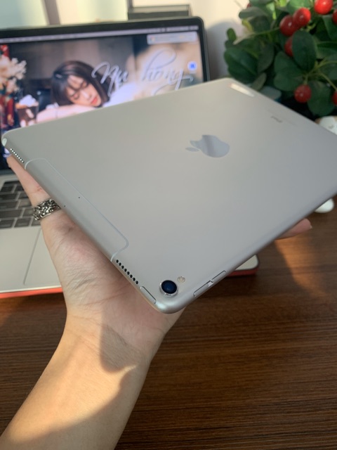 Máy tính bảng ipad Pro 10.5” 4g+wifi (bản có sim) sẵn hàng tại Smobile | BigBuy360 - bigbuy360.vn