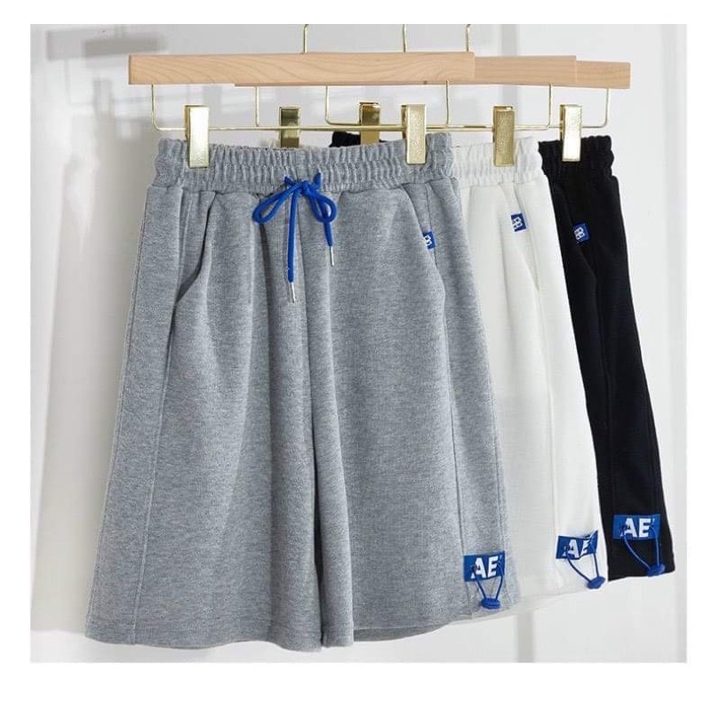 Quần đùi lô gô xanh AE tem xanh KA12