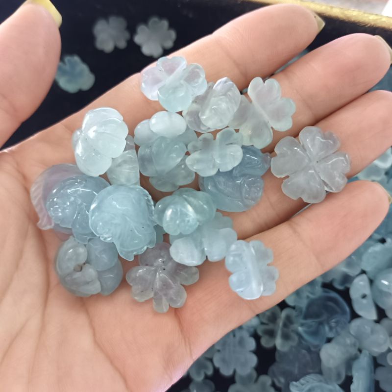 mặt 4 lá xanh dương may mắn hạnh phúc giữ tài lộc cho mệnh mộc thủy