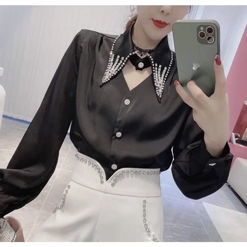 ÁO SƠ MI THIẾT KẾ ĐÍNH ĐÁ KHOÉT CỔ