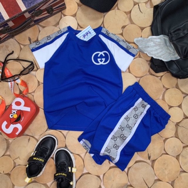 Bộ bé trai in logo g.c