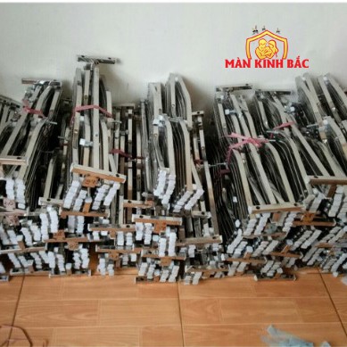 Khung màn inox xếp gọn m8 2m