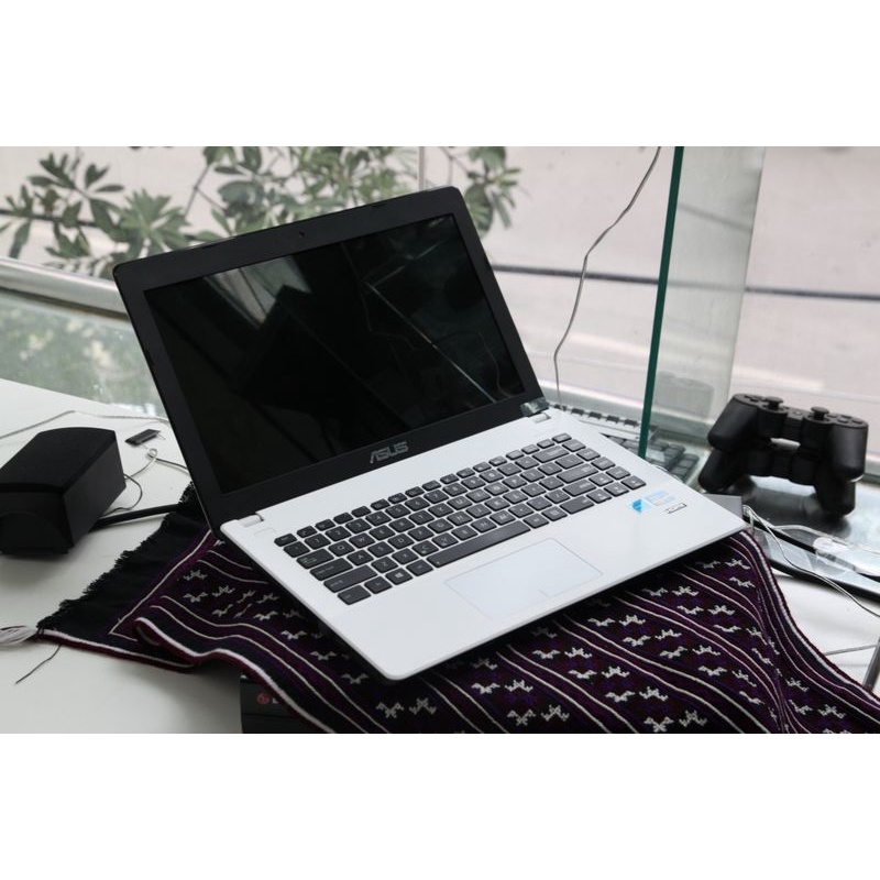 [Siêu Sang -  Siêu Mỏng Nhẹ] Laptop Asus  Core i5  Ram 8Gb/ SSD 256Gb/ Màu trắng muốt cực đẹp | WebRaoVat - webraovat.net.vn