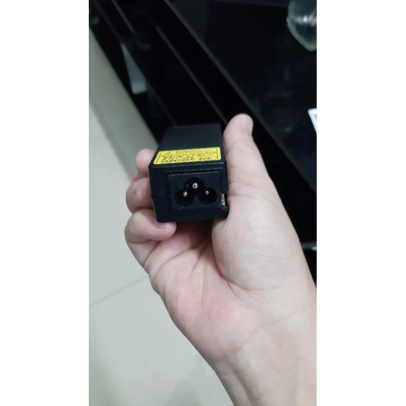Bo nguồn đầu ra 19v 2a