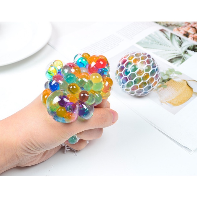 Trứng bóp bóng lưới nhiều màu DCB13