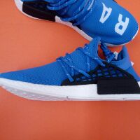 Giày human race