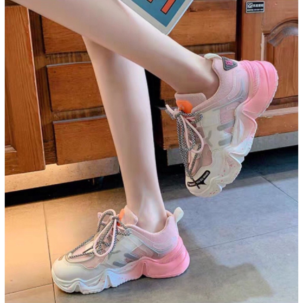 Giày thể thao pha màu mẫu mới 2020