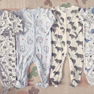 Set 3 body (Mẫu ngẫu nhiên)