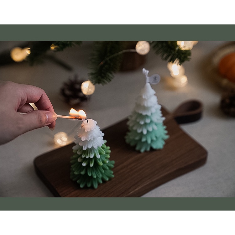 Nến Thơm Cây Thông Noel Quà Tặng Giáng Sinh/Sinh Nhật - Mùi Hương Giáng Sinh [TẶNG KÈM ĐẾ GỖ]