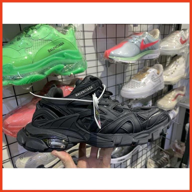 Giầy Balenxciaga Track 2 black