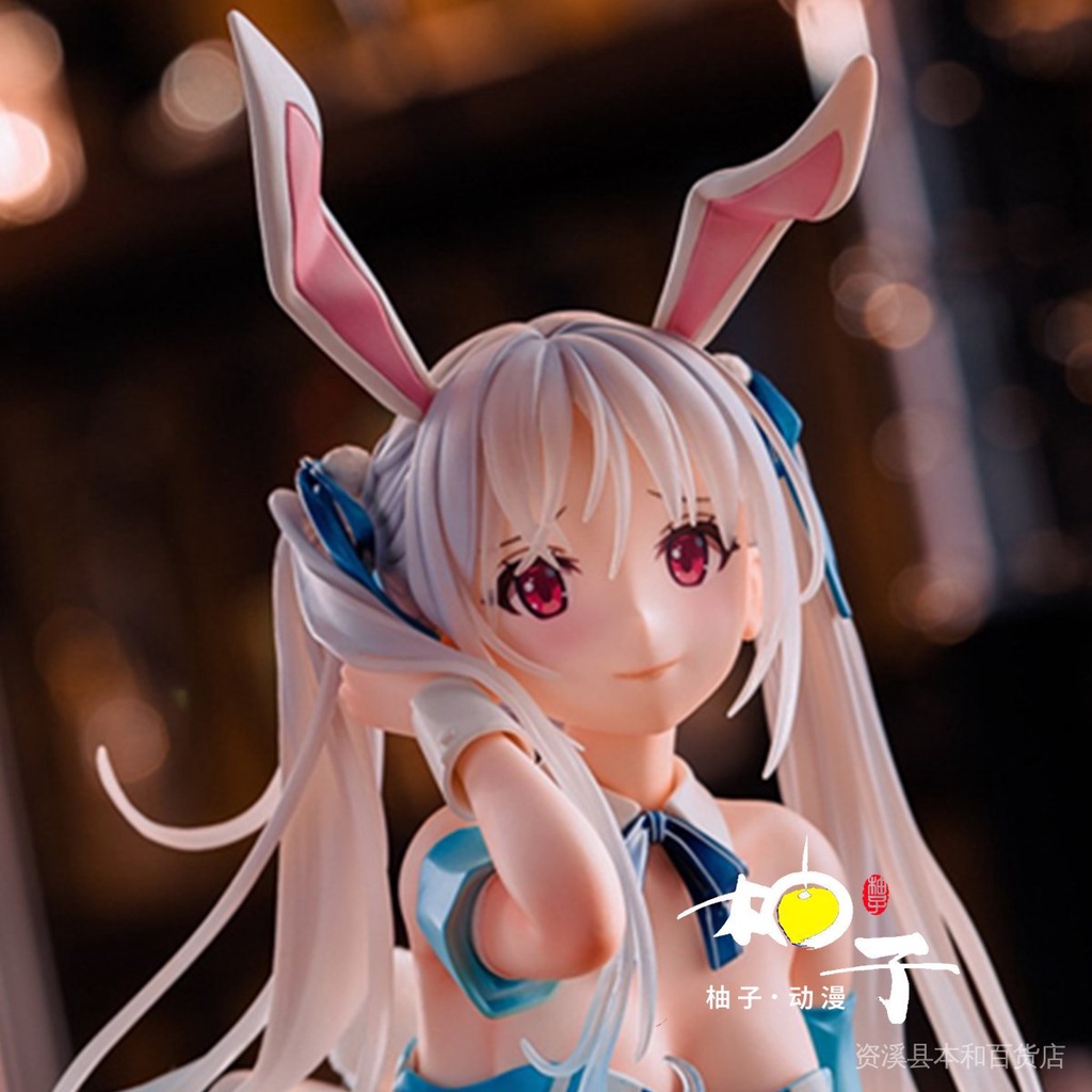 Chris Bunny Girl Gara Tranh Vẽ Màu Xanh Nước Hai Chiều Cô Gái Xinh Đẹp GBJI