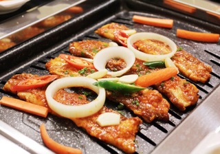 Sốt Ướp BBQ thịt heo Beksul (290g)