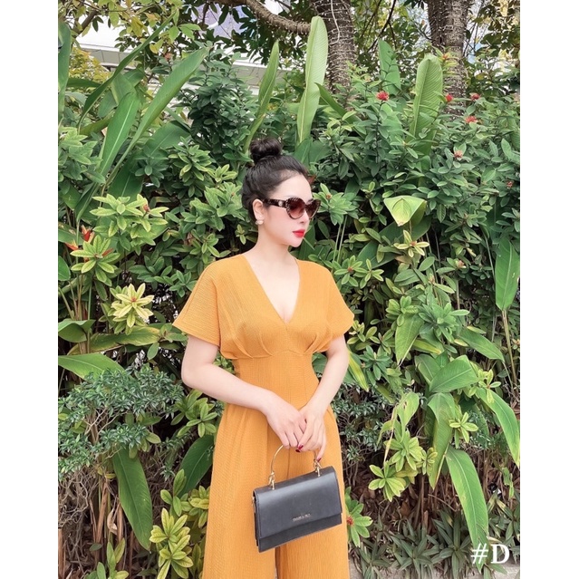 Jum sóng nhăn cổ V